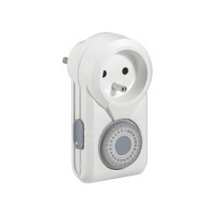 LEGRAND PRISE HORAIRE J 16A